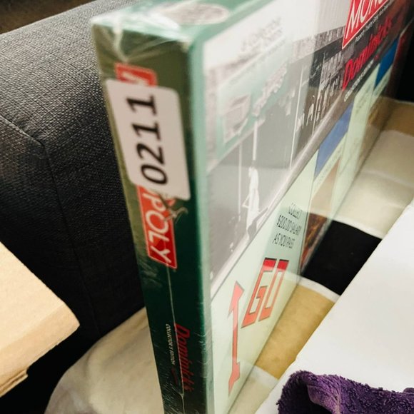 Vintage Monopoly‎ Dominick's Collector's Edition Board Game Hasbro Sealed - Picture 7 of 7